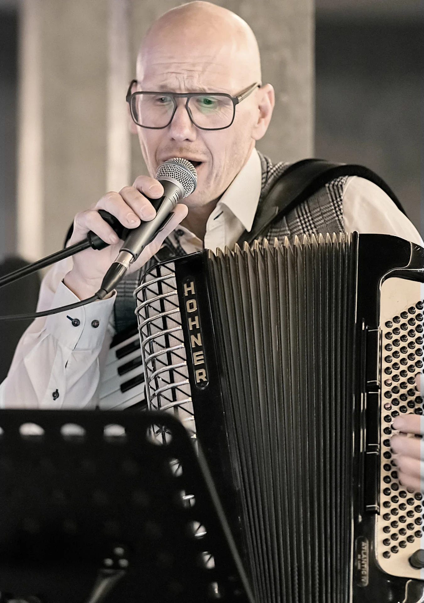 Room 52 Jazzband - Markus Lamprecht Akkordeon und Sänger